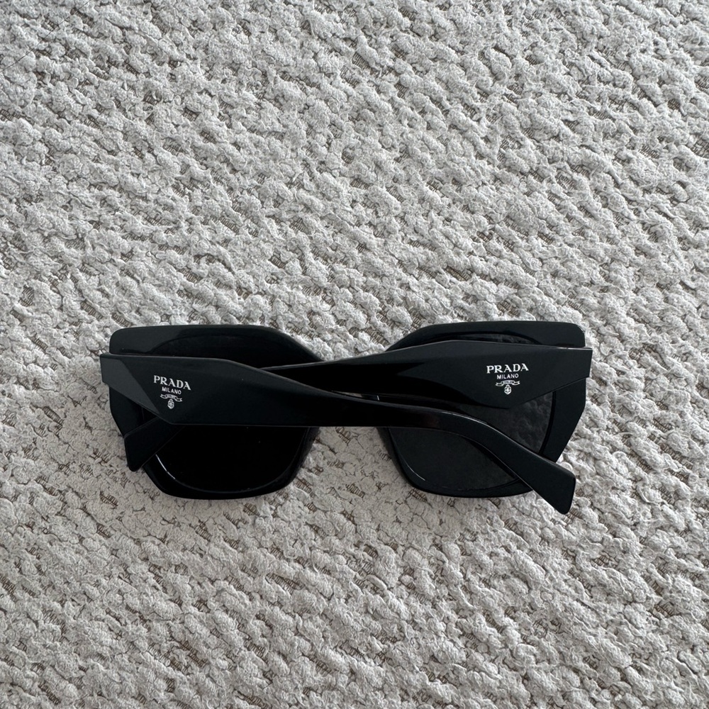 Prada Sunglasses 100% authentic - Picture 2 of 9